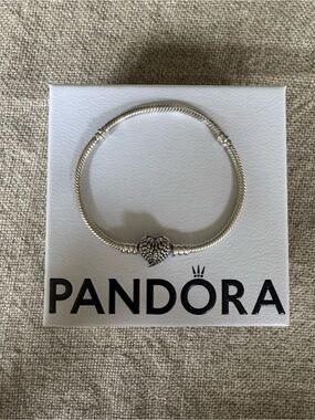 Pandora Silver Heart Wings Clasp Snake Chain Bracelet - Silver size 18/7.1 in